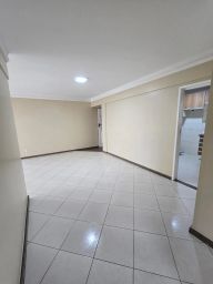 https://img.olx.com.br/thumbs256x256/79/794547643435470.jpg
