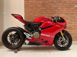 Título do anúncio: Ducati panigale 1299 s 2017