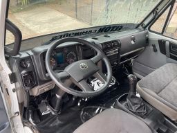 https://img.olx.com.br/thumbs256x256/79/799563449609047.jpg