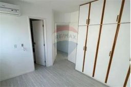 https://img.olx.com.br/thumbs256x256/79/799593741637101.jpg