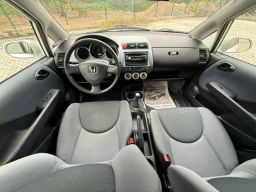 https://img.olx.com.br/thumbs256x256/79/799643451119671.jpg