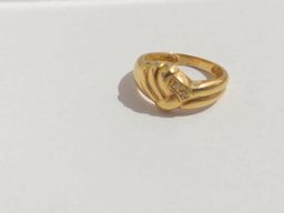 Anel de ouro 18 k com dois brilhantes