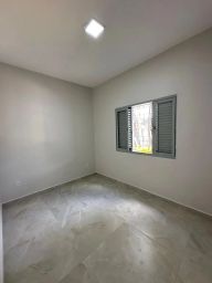 https://img.olx.com.br/thumbs256x256/80/800540271366359.jpg