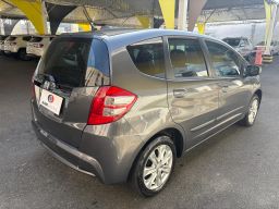 https://img.olx.com.br/thumbs256x256/80/802518043936619.jpg