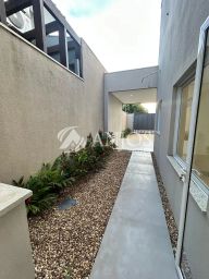 https://img.olx.com.br/thumbs256x256/80/803501762722319.jpg