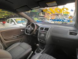 https://img.olx.com.br/thumbs256x256/80/803693323212408.jpg