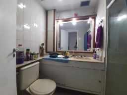 https://img.olx.com.br/thumbs256x256/80/805563884926231.jpg