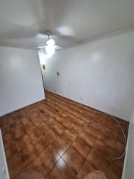 https://img.olx.com.br/thumbs256x256/80/805638569965738.jpg