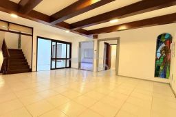 https://img.olx.com.br/thumbs256x256/80/807552763793953.jpg