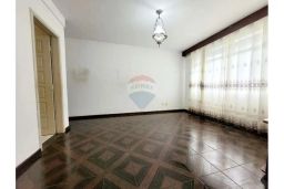 https://img.olx.com.br/thumbs256x256/80/807598764046589.jpg