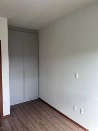 https://img.olx.com.br/thumbs256x256/81/811507646648025.jpg