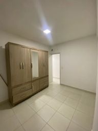 https://img.olx.com.br/thumbs256x256/81/812507497250418.jpg