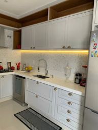 https://img.olx.com.br/thumbs256x256/81/813474649316357.jpg