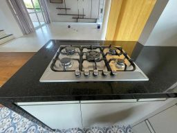 https://img.olx.com.br/thumbs256x256/81/813533645931905.jpg
