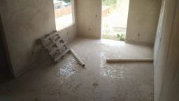 https://img.olx.com.br/thumbs256x256/81/813548287703297.jpg