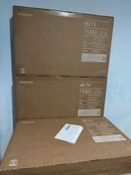 https://img.olx.com.br/thumbs256x256/81/814557648140144.jpg