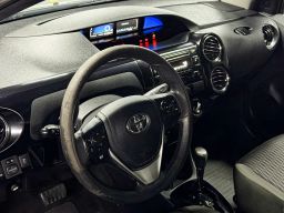https://img.olx.com.br/thumbs256x256/81/815616552333143.jpg