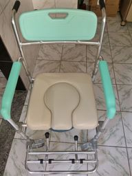 Título do anúncio: Cadeira de rodas para banho semi nova (1 mês de uso)