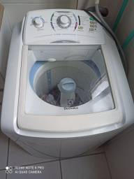 Título do anúncio: Máquina de lavar eletrolux Lt10b c/defeito