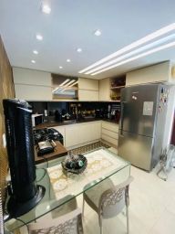 https://img.olx.com.br/thumbs256x256/81/817508372808922.jpg