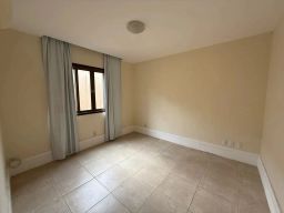https://img.olx.com.br/thumbs256x256/81/817578401404520.jpg