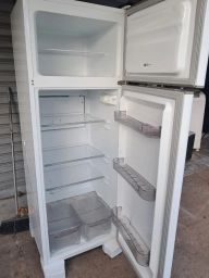 https://img.olx.com.br/thumbs256x256/81/818524401544464.jpg