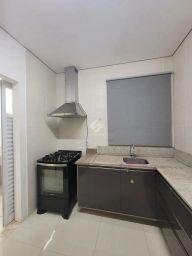 https://img.olx.com.br/thumbs256x256/81/818536522468047.jpg