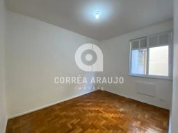 https://img.olx.com.br/thumbs256x256/81/818605427008570.jpg