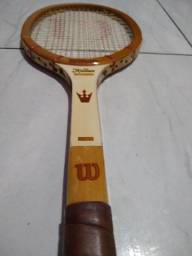 Título do anúncio: Raquet de tênis usada, antiga de madeira..