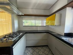 https://img.olx.com.br/thumbs256x256/81/819578165299188.jpg