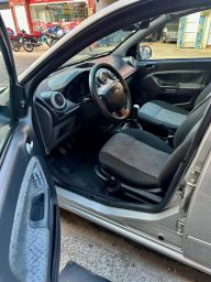 https://img.olx.com.br/thumbs256x256/81/819668776216796.jpg