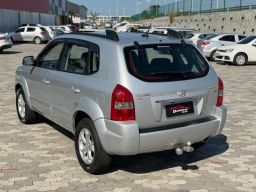 https://img.olx.com.br/thumbs256x256/81/819686671998714.jpg