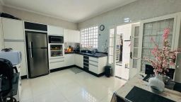 https://img.olx.com.br/thumbs256x256/82/821525525774870.jpg