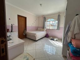https://img.olx.com.br/thumbs256x256/82/821599409203489.jpg