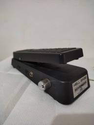 Título do anúncio: Pedal Wah Wah Behringer Hellbabe Hb01