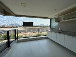 https://img.olx.com.br/thumbs256x256/82/822526640899493.jpg