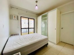 https://img.olx.com.br/thumbs256x256/82/823567704269862.jpg