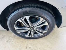 https://img.olx.com.br/thumbs256x256/82/823606781672913.jpg