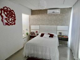 https://img.olx.com.br/thumbs256x256/82/824549043763794.jpg