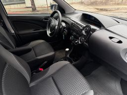 https://img.olx.com.br/thumbs256x256/82/824622328741757.jpg