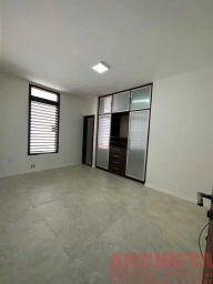 https://img.olx.com.br/thumbs256x256/82/826599522461174.jpg
