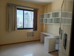 https://img.olx.com.br/thumbs256x256/82/826629791202083.jpg