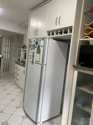 https://img.olx.com.br/thumbs256x256/82/827533048679557.jpg