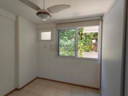 https://img.olx.com.br/thumbs256x256/82/827544766207445.jpg