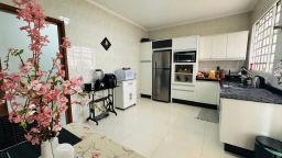 https://img.olx.com.br/thumbs256x256/82/827585520154160.jpg
