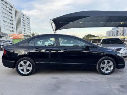 https://img.olx.com.br/thumbs256x256/82/827688547167472.jpg