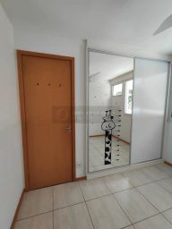 https://img.olx.com.br/thumbs256x256/82/828504044695663.jpg