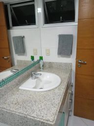 https://img.olx.com.br/thumbs256x256/83/831556522377673.jpg