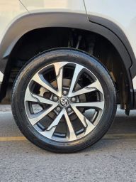 https://img.olx.com.br/thumbs256x256/83/831695201883960.jpg