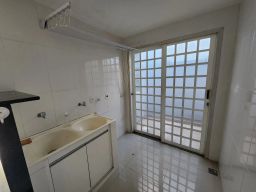 https://img.olx.com.br/thumbs256x256/83/832501883224127.jpg